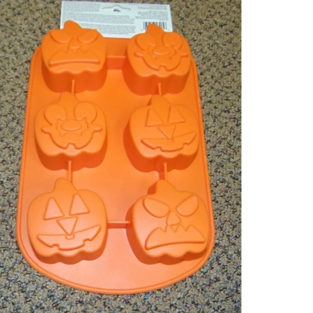 Pumpkin Silicone Cake Mold Wilton 6 Treats Orange Jack Bakeware Halloween Treats